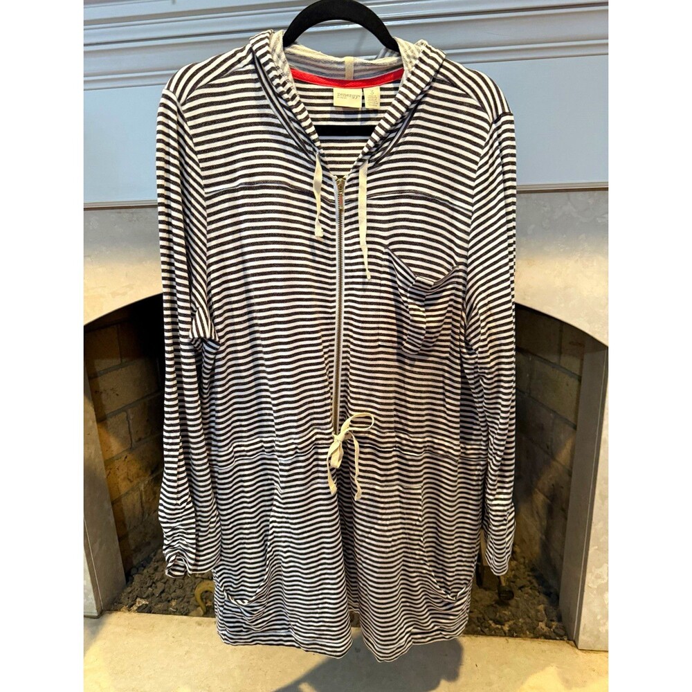 Chico’s Zenergy Black White Striped Hooded beach zip jacket Drawstring XL (3)